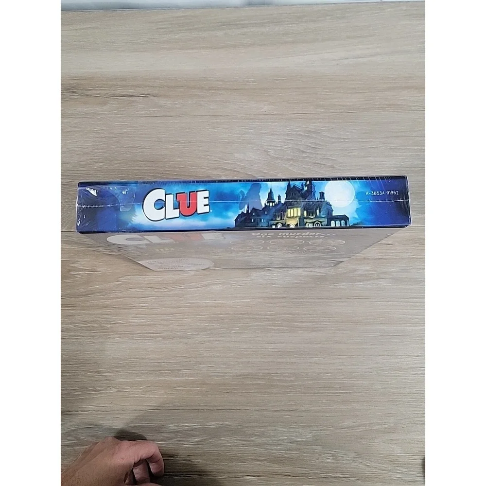 Hasbro Clue The Classic Mystery Board Game -‎ A5826079